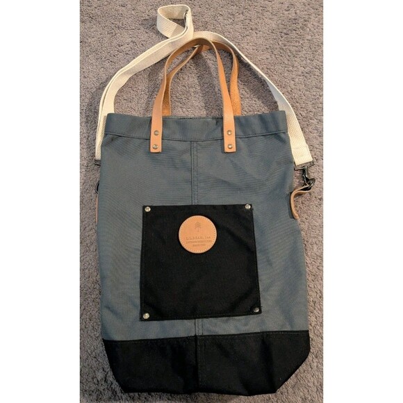 L.L. Bean Boat and Tote Canvas Flowflold Crossbody Utitlity Shoulder Bag - Picture 1 of 7